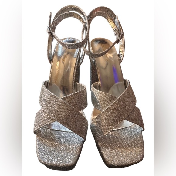 NEW Women’s Platform Chunky 5” Silver Sequined Heels Open Toe/Heel Size 8.5 - Picture 8 of 12